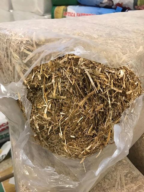 PAGLIA TRINCIATA E SFIBRATA KG.13 GOLD STRAW